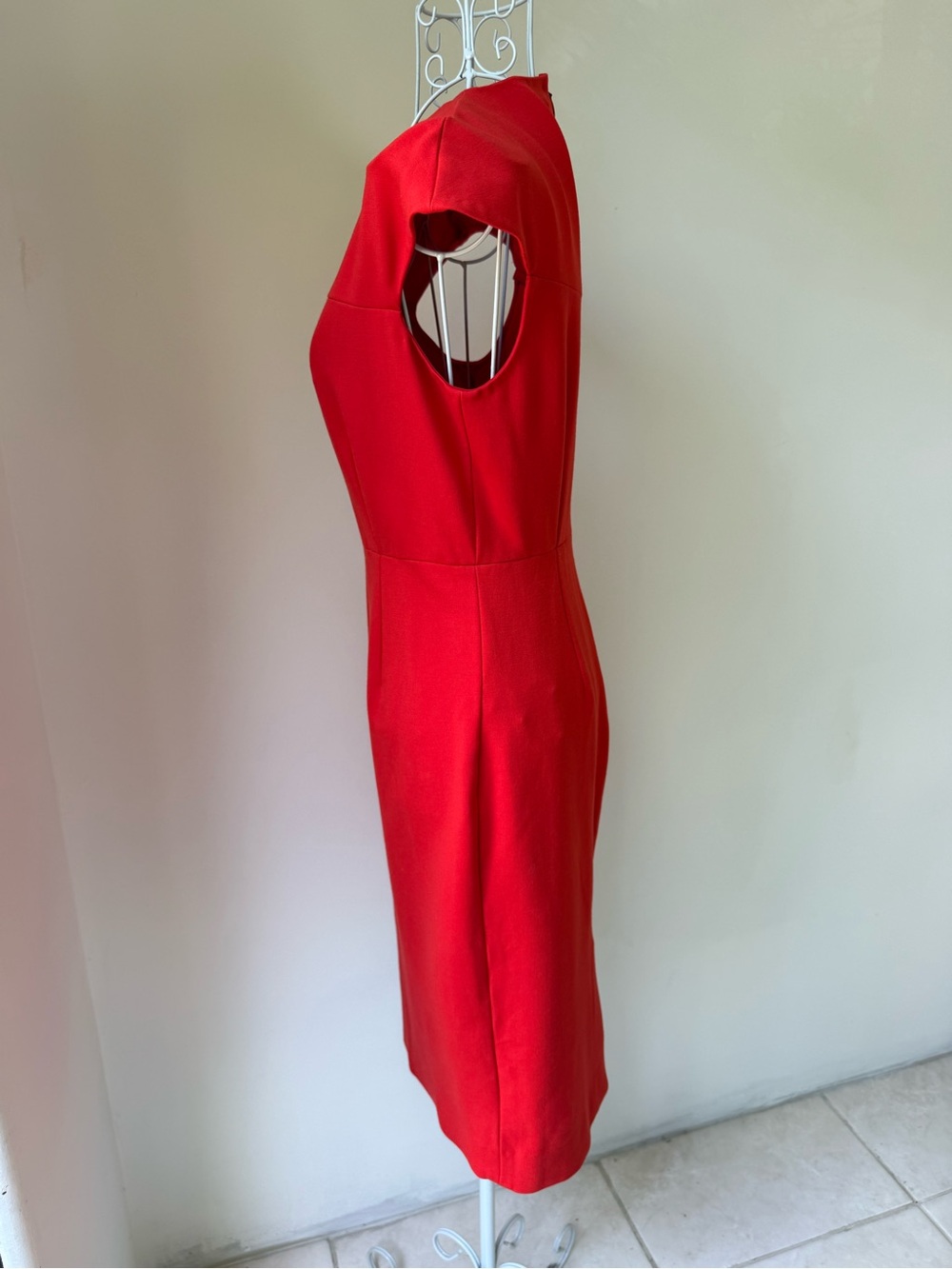 Diane von Furstenberg Red Sheath Dress Cap Sleeve Career Cocktail Size 0 - Picture 3 of 7